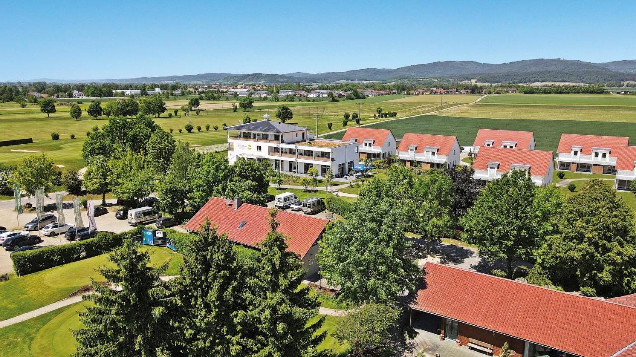 Bachhof Resort Hotel Kirchroth 外观 照片